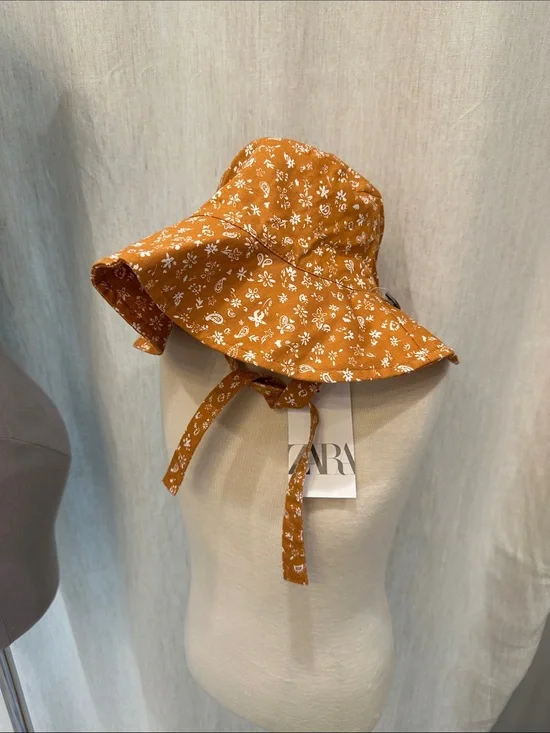 ZARA Rust-Orange Floral Tie-String Hat