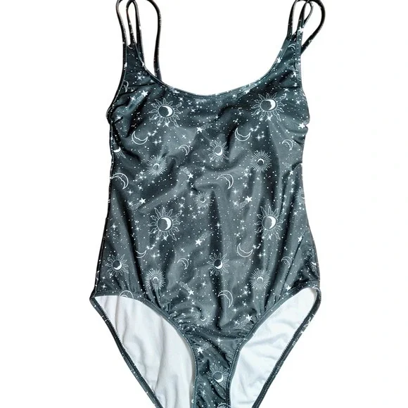 No Boundaries Gray Sun Moon Star Print One Piece Swimsuit - M‎ (7-9) pool