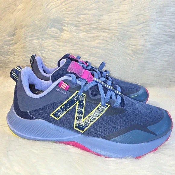 Trail Running Shoes New Balance DynaSoft Nitrel v4 Women 10B WTNTRCN4