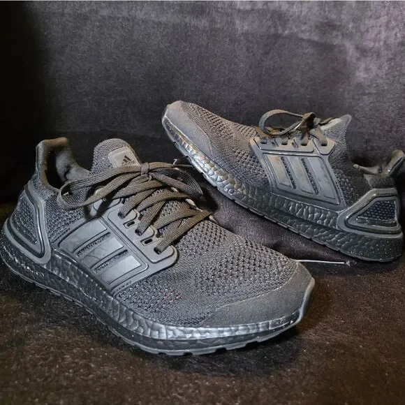 Adidas Ultra Boost Womens Size 8