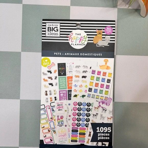 Me & My Big Ideas Pets Sticker Collection - 1095 pieces