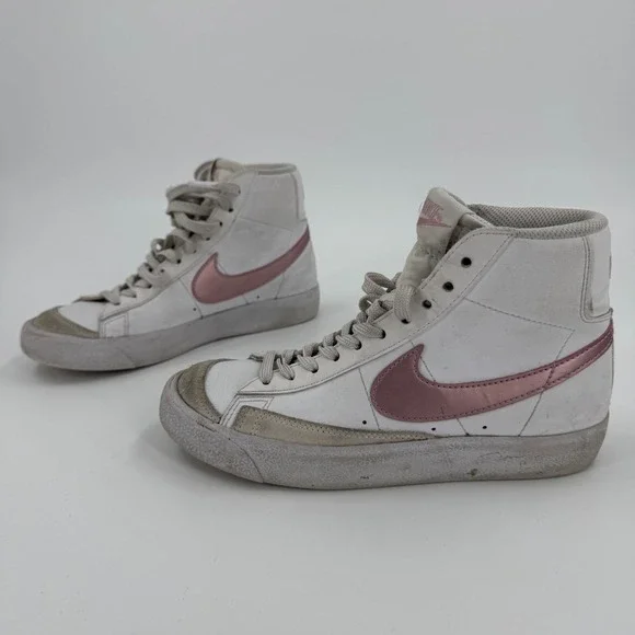 Nike Blazer Mid 77 Sneakers Youth Size 4Y White Pink Glaze Lace Up DA4086-105