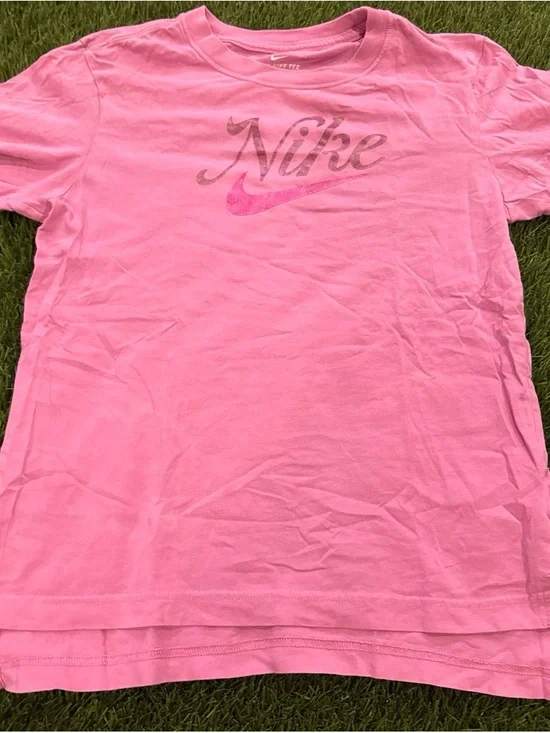 The Nike Tee - Youth Tshirt