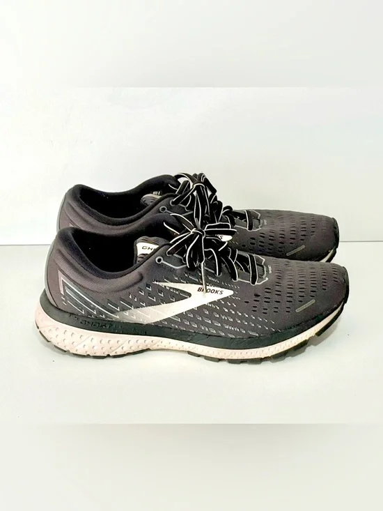 Brooks Ghost 13 Women's Size 8.5 2A Running Shoes Gray Pink