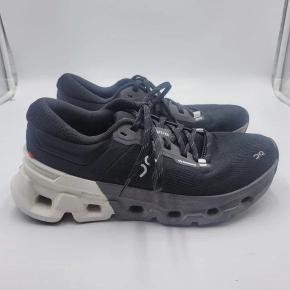 On Running Cloudflyer Black White Helion Womens Running Shoes US 9.5 Sneakers
