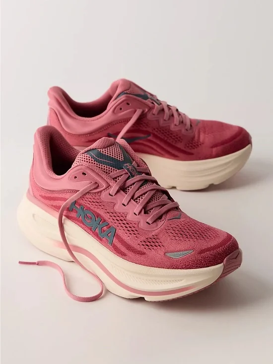 HOKA Bondi 9 Sneakers Lingonberry / Cranberry