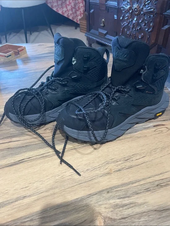 Hoka Black Anacapa Mid Hiking Boots
