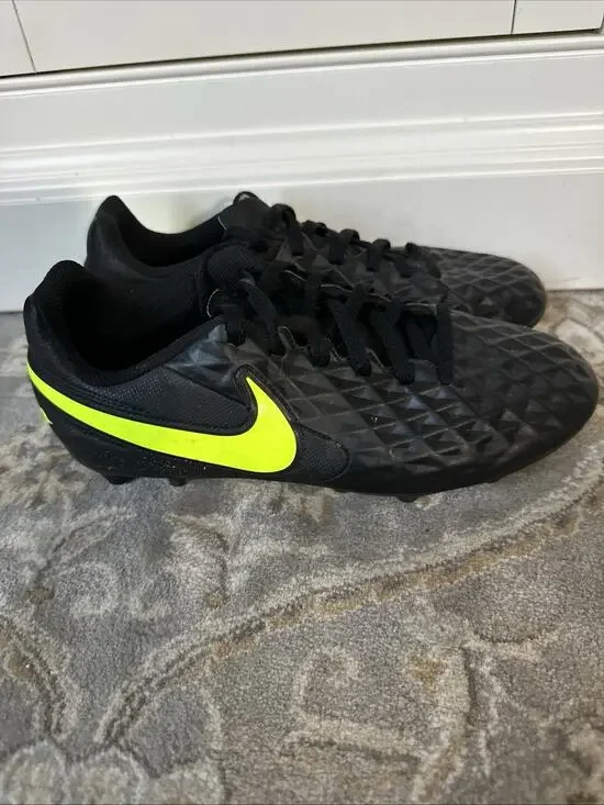 Nike Tiempo Youth Soccer Cleats, Size 5.5, Black/Neon Yellow