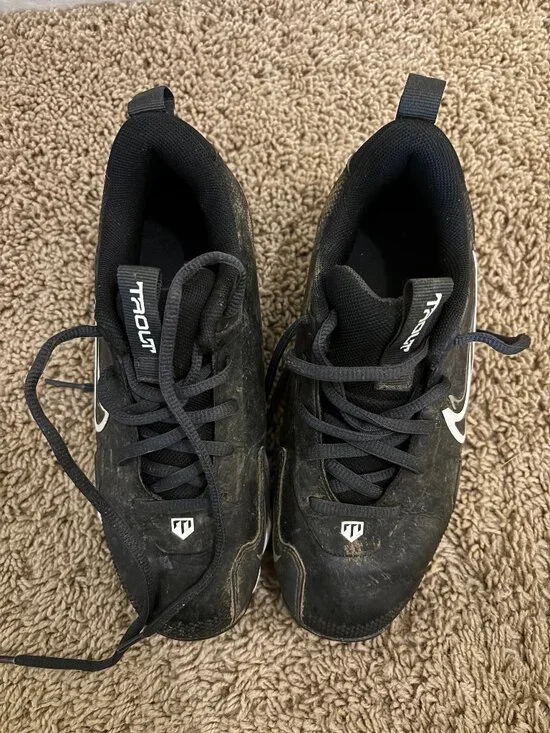 Nike baseball cleats size 2.5