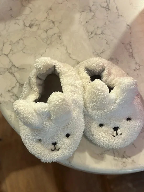 Primark Cream Plush Baby Booties
