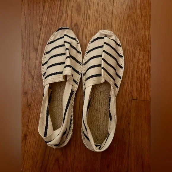 Espadrille Français Women's Sz EU 39 Preppy Cream Navy Blue Striped Espadrilles