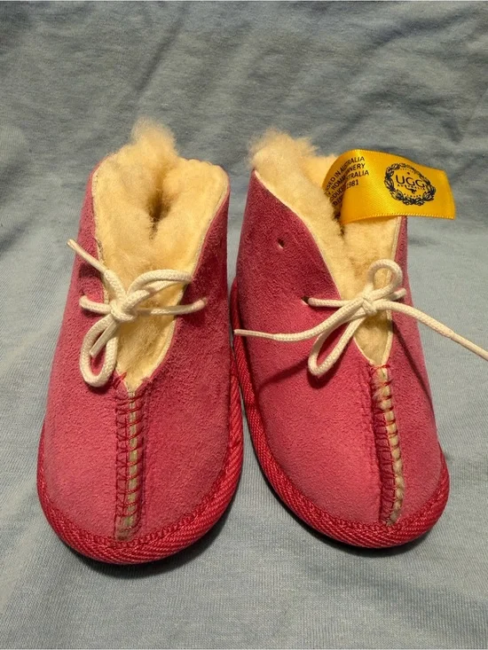 UGG Baby Boots Size M (6-12 Month) New, 100% Authentic