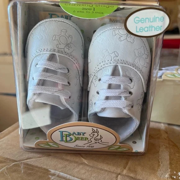 Baby Deer White Leather Baby Walker Shoes with Embossed Animal Print