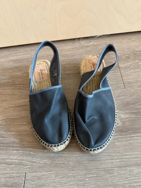 Women's Black Espadrille Wedge Sandals - Brand Unspecified
