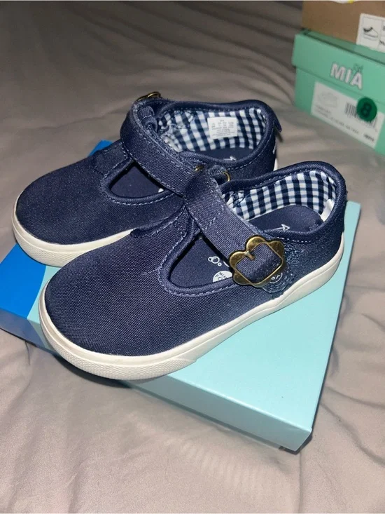 Stride Rite Navy Canvas Mary Janes with Heart Buckle