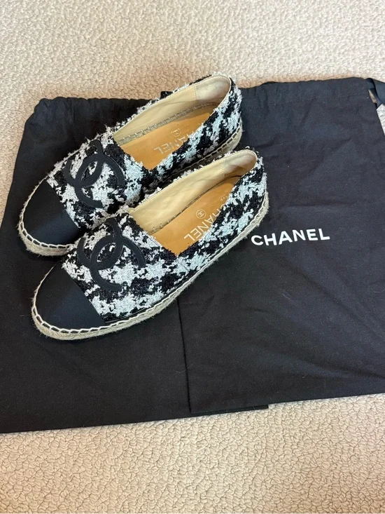 CHANEL Black and White Tweed Espadrilles with CC Logo