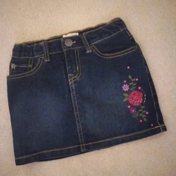 Children's place embellished jean skirtwith built in shorts-size 6