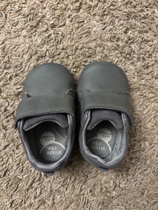 Stride Rite Toddler 4.5W Jodie shoes