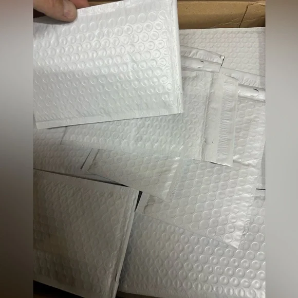 50  4×8 #000 White Padded Poly Envelopes Self Seal Bubble Lined Shipping Mailing