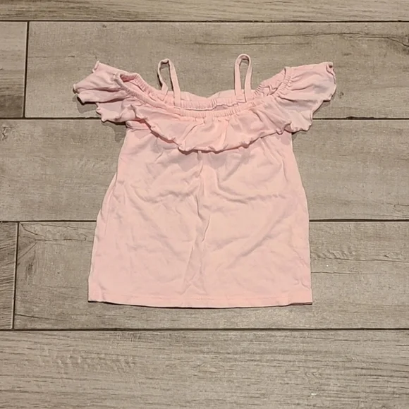 🍋‍🟩Children's Place Cold Shoulder ruffle tee🌻