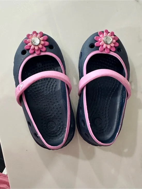 Crocs Girls Navy and Pink Flower Mary Jane Kids Shoes