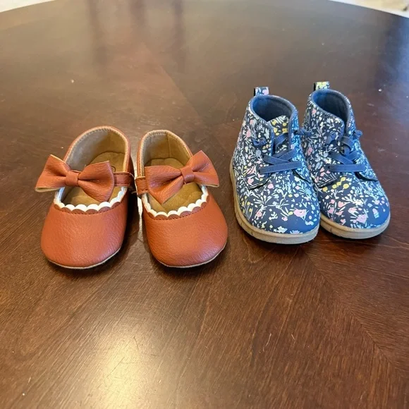 Not Rated Baby Shoes - Brown Bow and Blue Floral