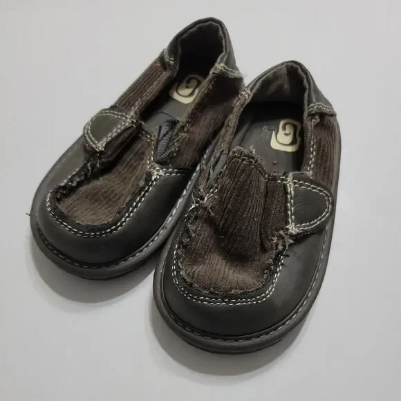 Childrens Place‎ Boys 5 Shoes Brown Corduroy Adjustable Hook Loop Strap