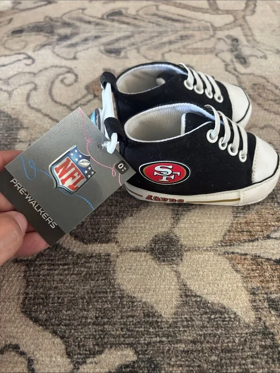 Baby Fanatic Black & White San Francisco 49ers Pre-Walker Shoes