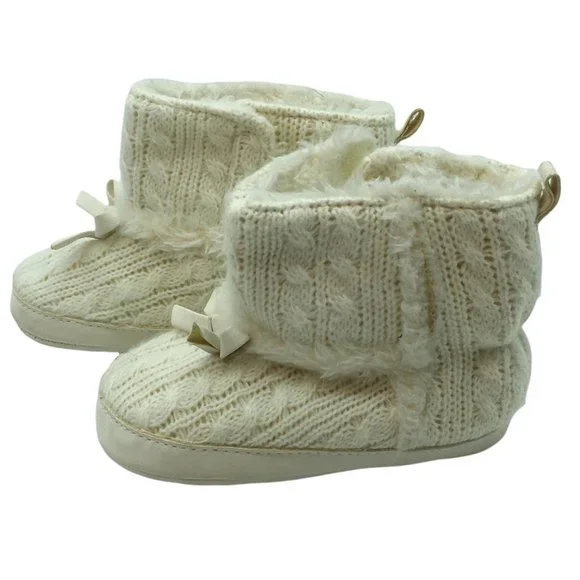 Carter's ankle booties boots 6-9 months‎ Cable Knit White Cream
