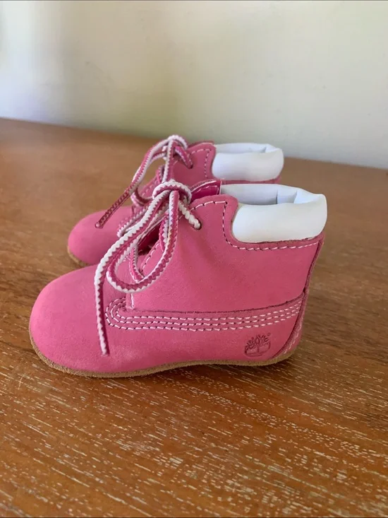 NWOT Timberland Leather Baby Crib Shoes Size 0