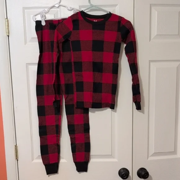 Children's Place Red and Black Buffalo Plaid Checkered Christmas Kids Pajama Set