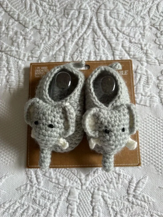 Hand crocheted baby elephant booties shoes 0-6 months