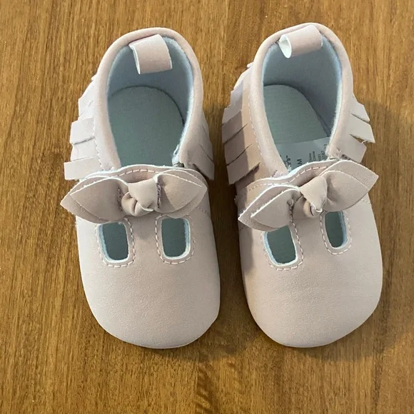 Free w/bundle: Carters - Pink Baby Bow Moccasins