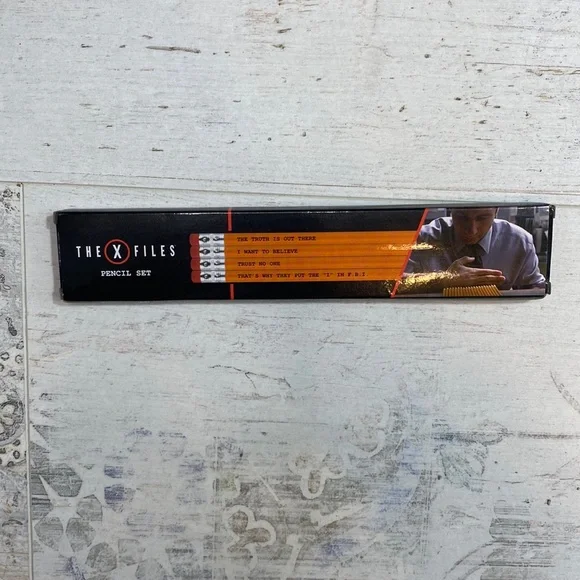 Loot Crate Exclusive The X Files Pencil Set