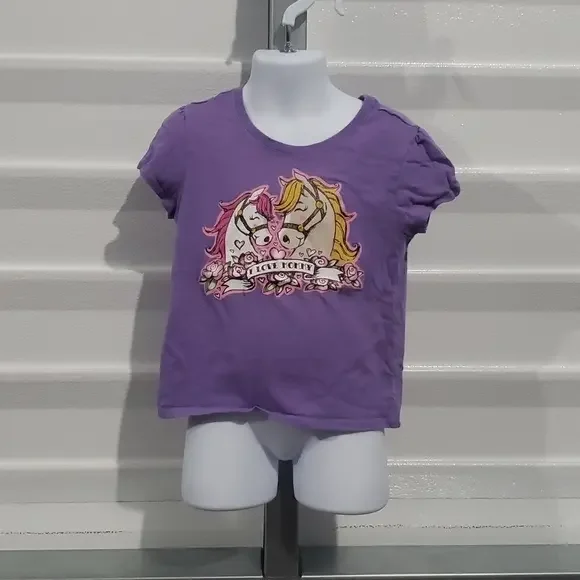 Children's place tshirt size 4T‎