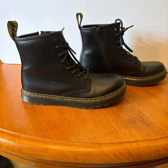 Dr. Martens Zavala J Black‎ Leather Lace Up Side Zip Combat Boots Kids Size 4 5