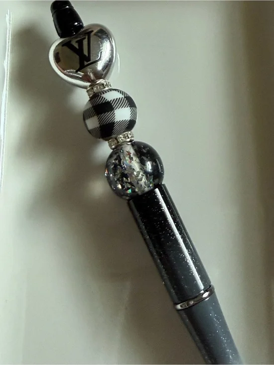 BEADED PEN