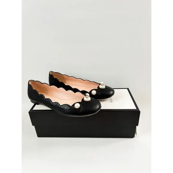 Gucci Black Scalloped Pearl-Embellished Leather Flats