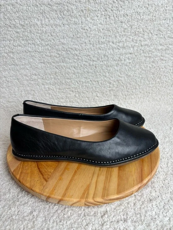 Adam Tucker Shoes Womens 7.5M Darby Slip On Leather Padded Minimalist in Black
