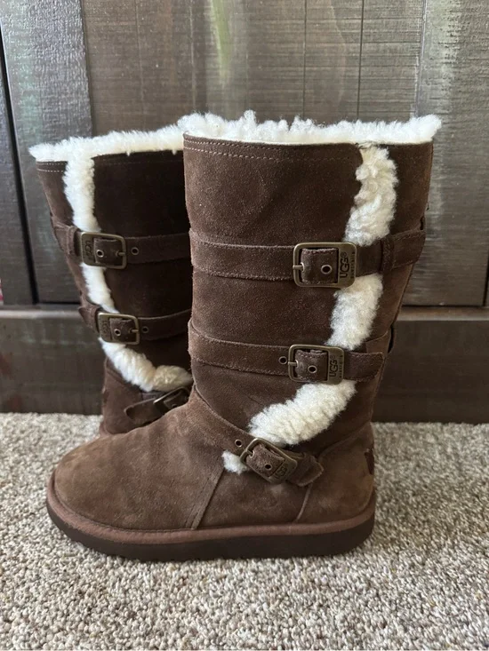 UGG Maddi Brown Leather Triple Buckle Mid-Calf Boots with Side Zipper - Size 3Y