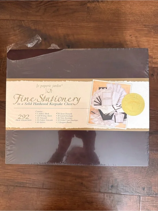 Fine Stationery set in solid hardwood keepsake chest, NWT