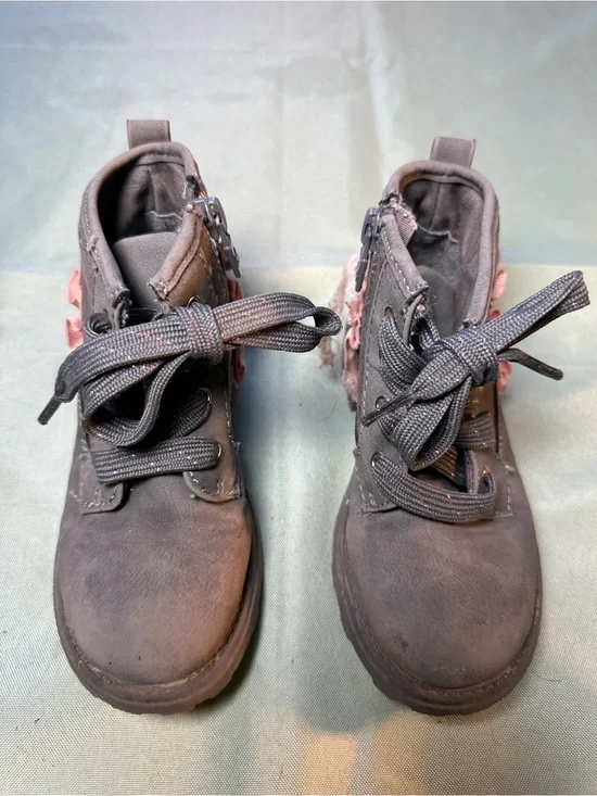 Dr. Scholl's Gray Kids Lace-Up Ankle Boots with Pink Trim