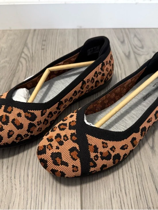 Women's Clarks Size 9 Carly Wish Leopard Print Ballet Flats - Black and Brown