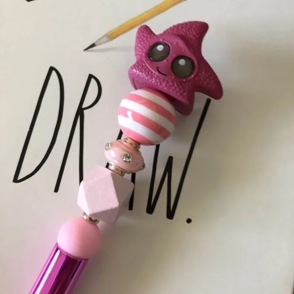 Disney Doorables: Finding Nemo: Peach handmade beaded pen