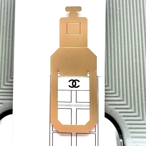 New CHANEL Gold Metal Clip Bookmark