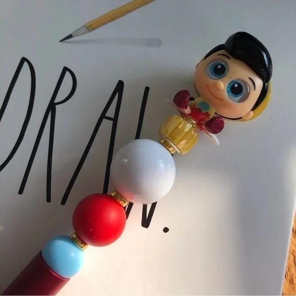 Disney Doorables: Pinocchio: Pinocchio handmade beaded pen