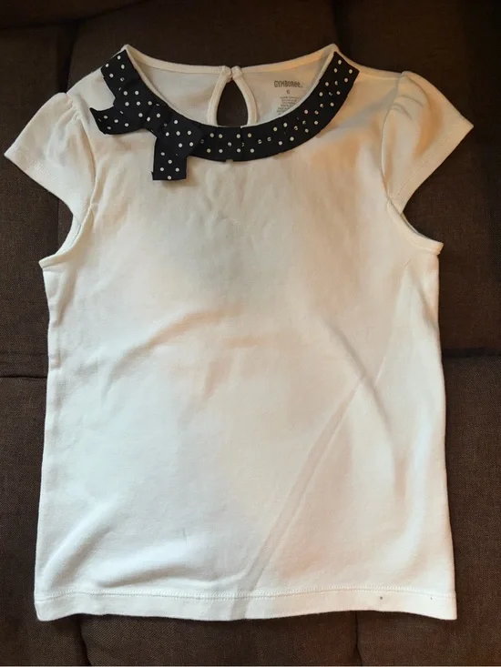Gymboree White Short Sleeve Tee with Navy Polka Dot Collar