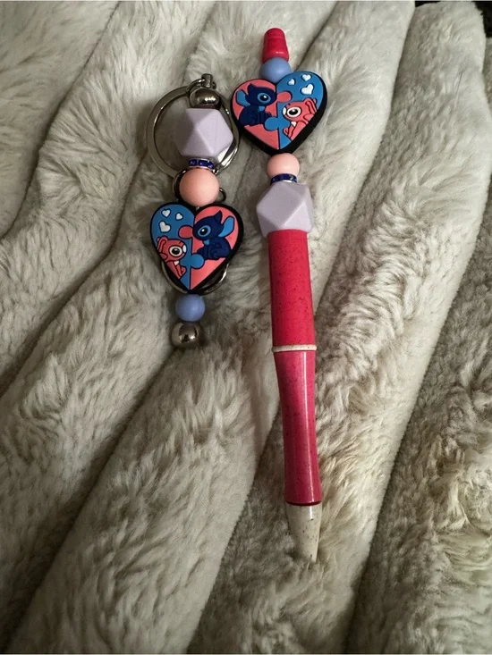 Stitch Heart Pen and Keychain Set