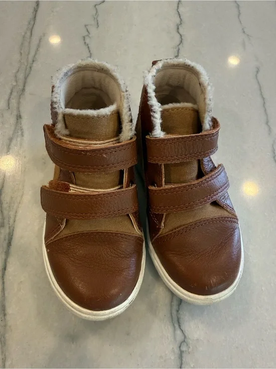 UGG Kids Brown High-Top Faux Leather Boots with Shearling Trim