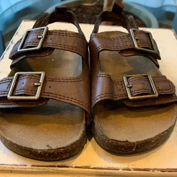 OshKosh Birkenstock Style Sandal. Size 7